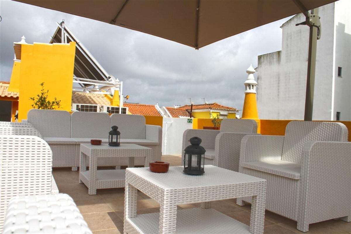 Rocha Prestige - Guest House And Suites Портиман Екстериор снимка
