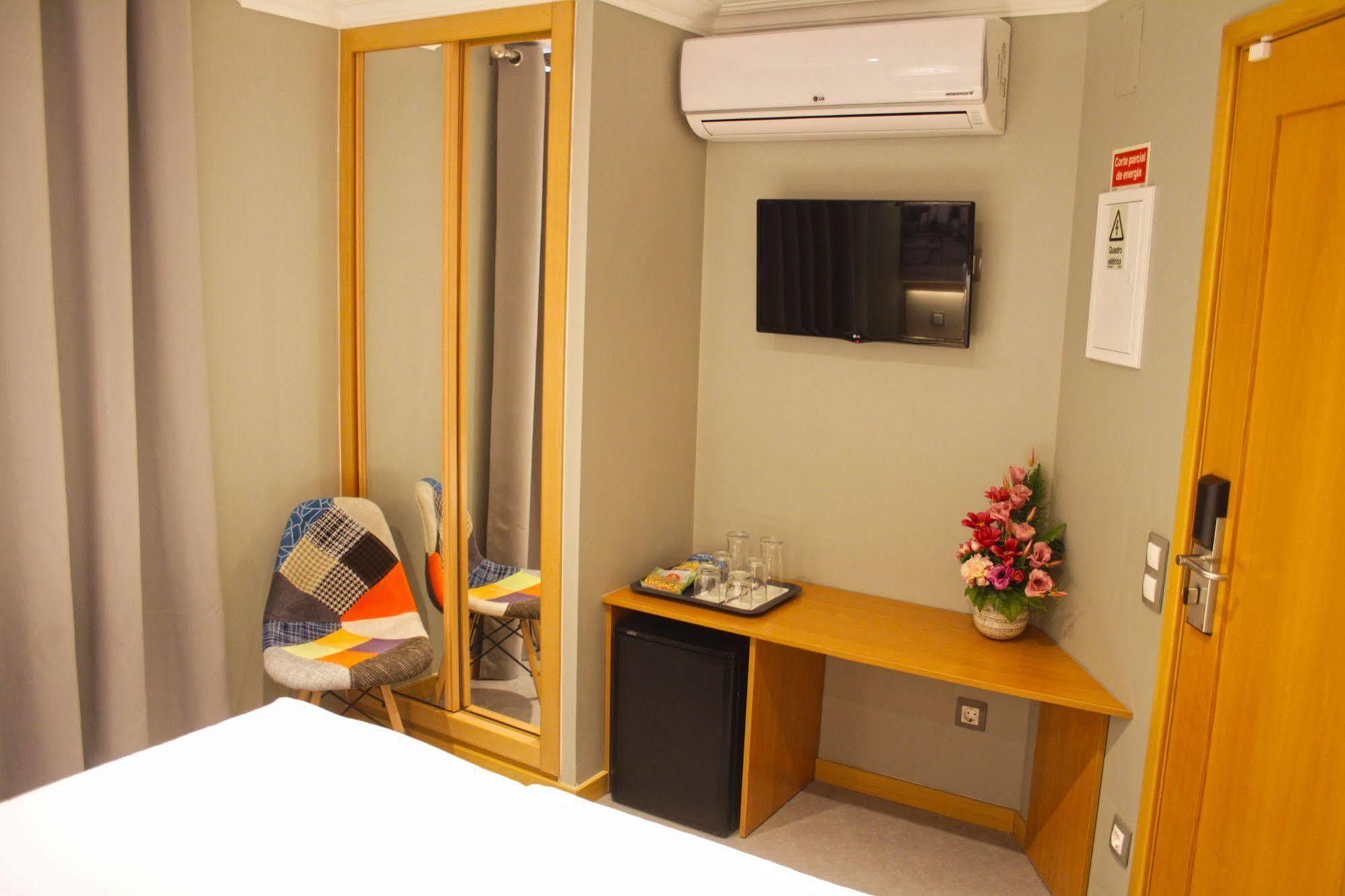 Rocha Prestige - Guest House And Suites Портиман Екстериор снимка