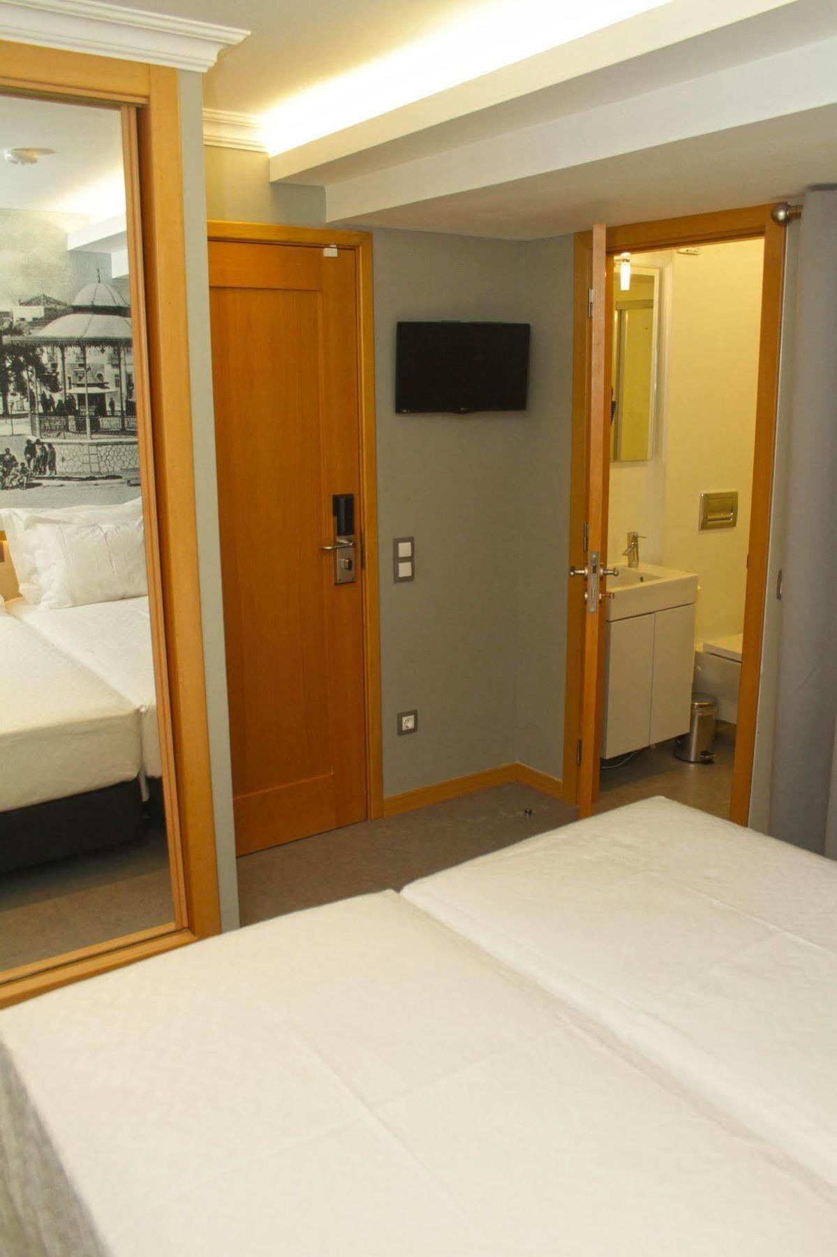 Rocha Prestige - Guest House And Suites Портиман Екстериор снимка