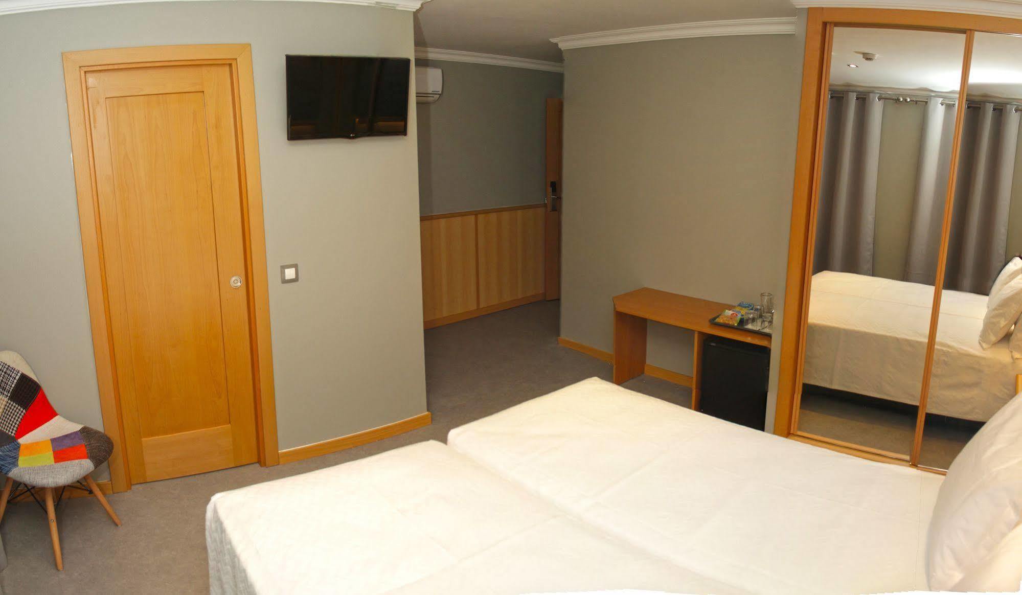 Rocha Prestige - Guest House And Suites Портиман Екстериор снимка